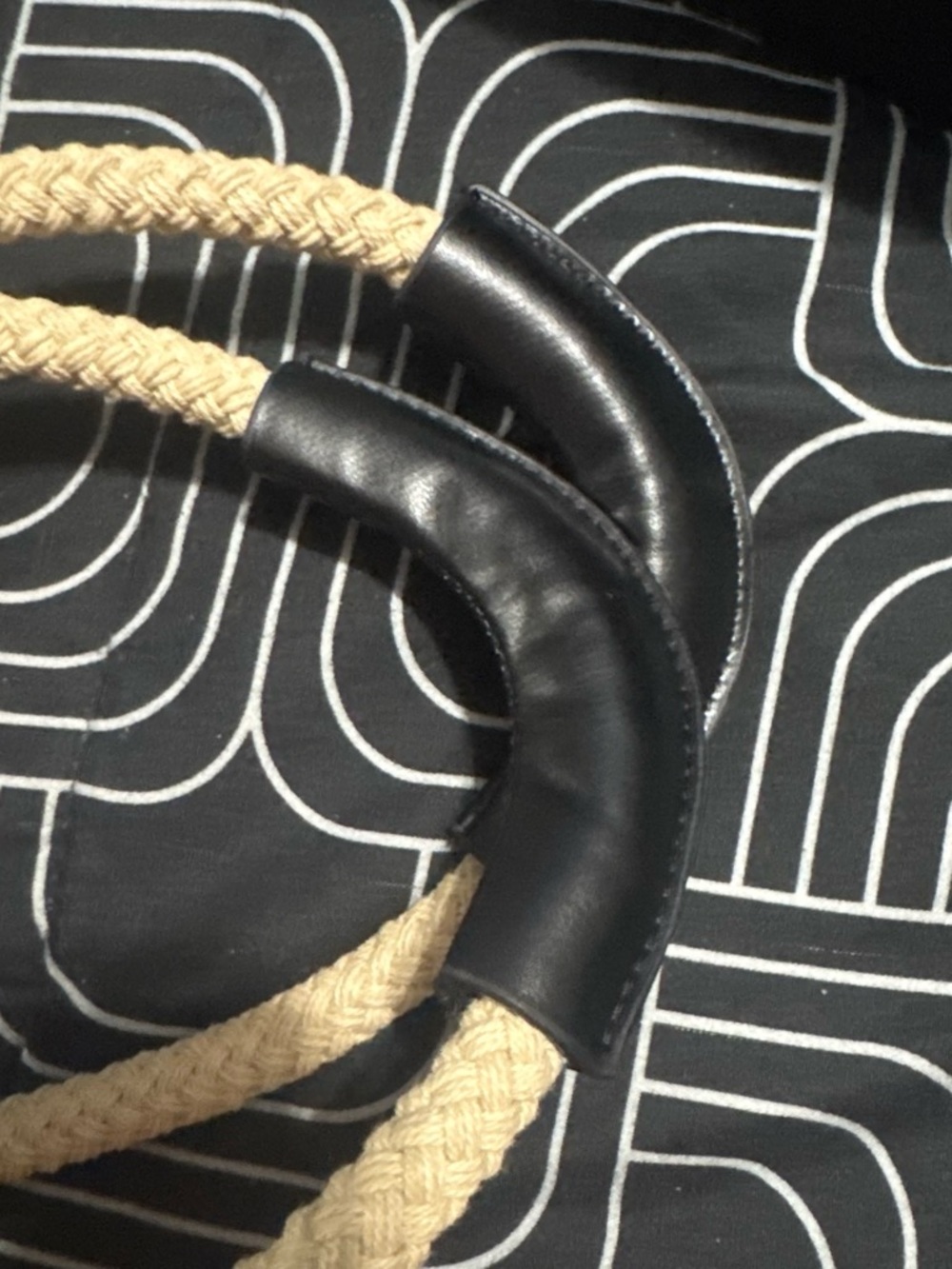Black Nylon Drawstring Rope-Handle Bucket Bag - Picture 4 of 4